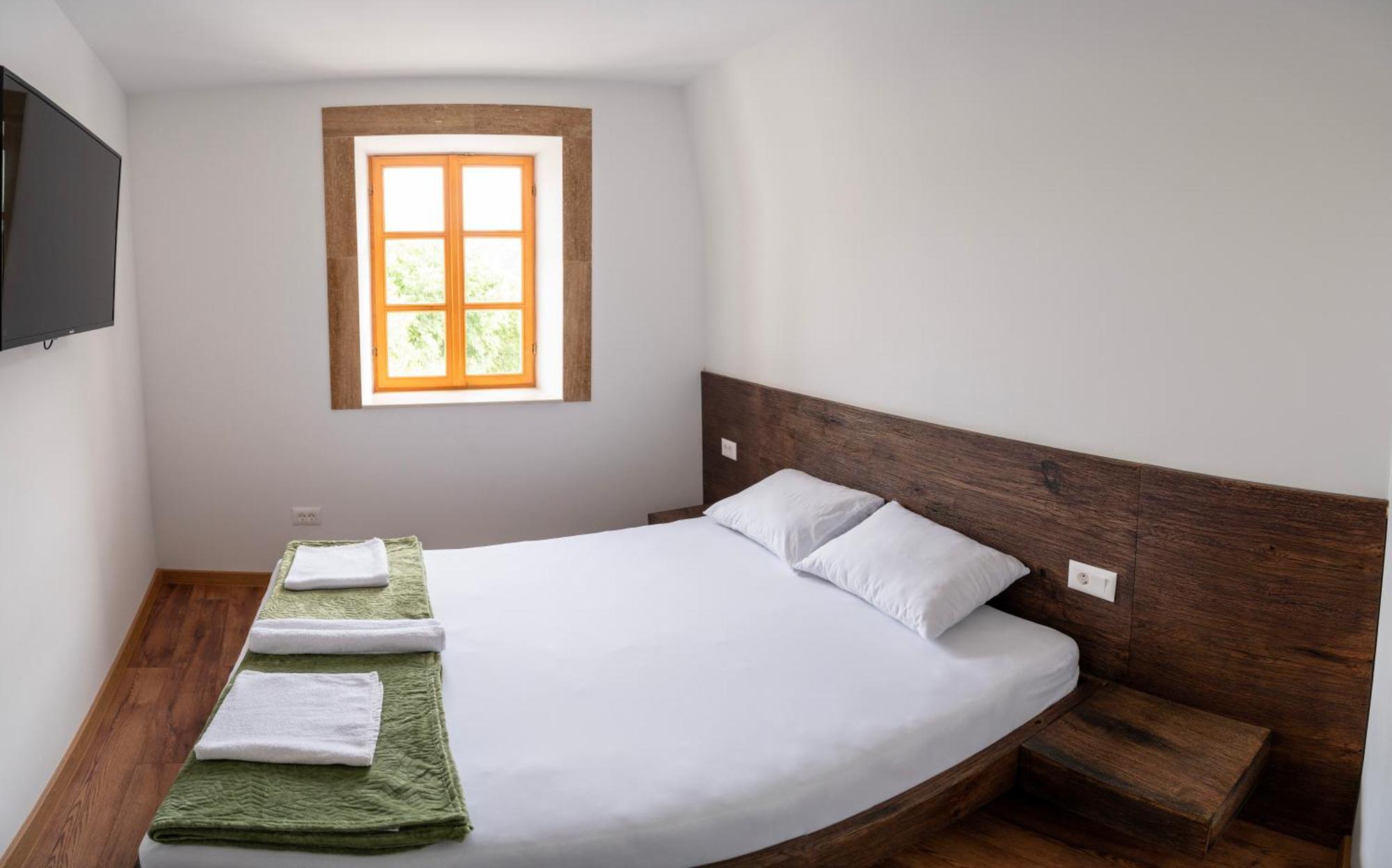 Sunrise Apartments - With Old Bridge View موستار المظهر الخارجي الصورة